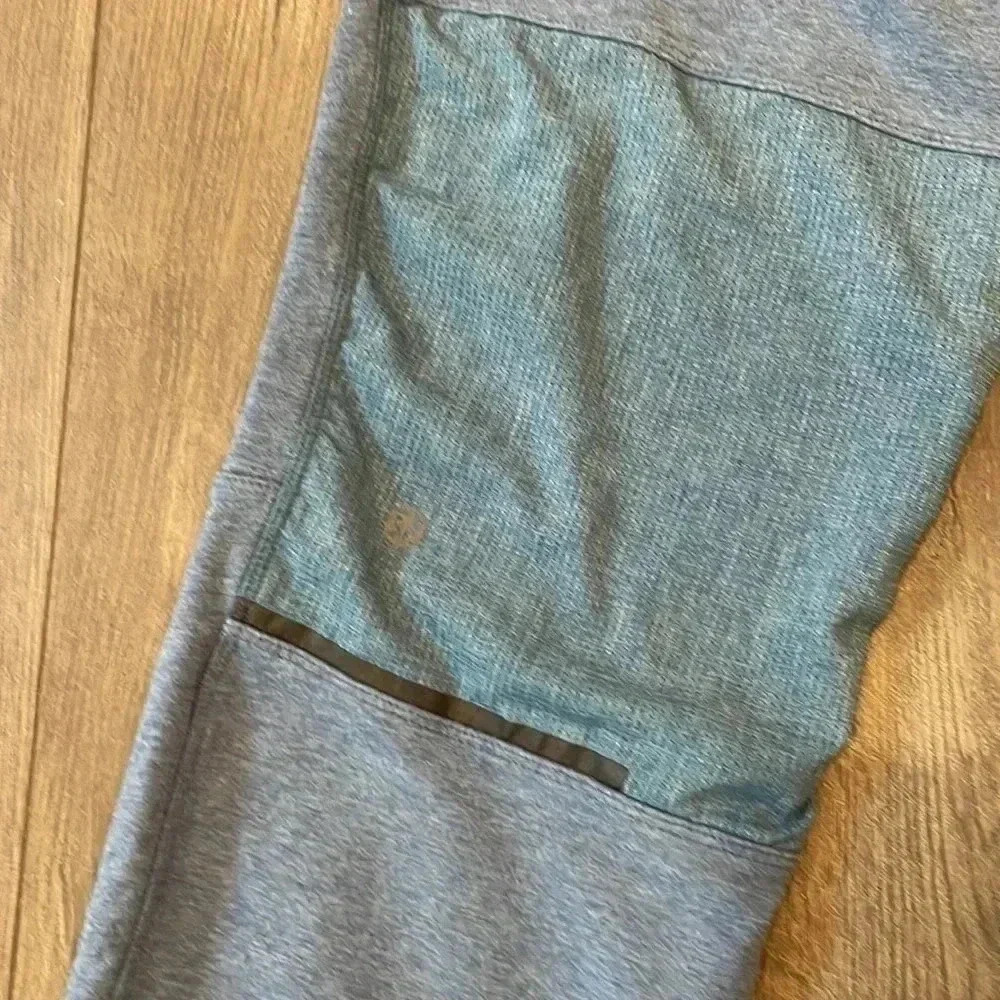 Lululemon women  blue track/Joggers Pant US 6(W26L26),not new but cute style - Picture 9 of 10